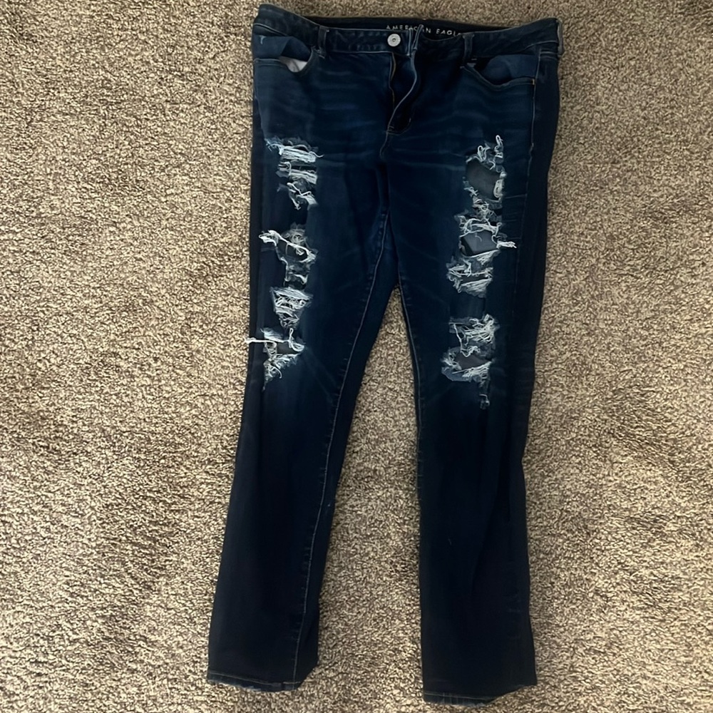American eagle distressed Jeans